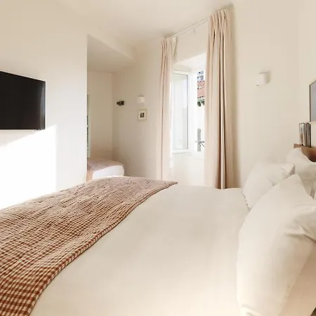 Alfred Hotels Les Halles Biarritz Exterior photo