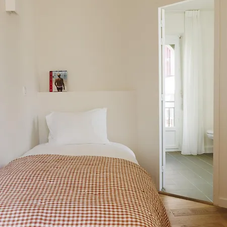 Alfred Hotels Les Halles Biarritz Exterior photo