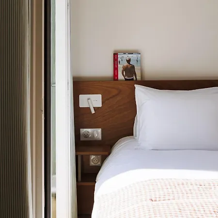 Alfred Hotels Les Halles Biarritz Exterior photo